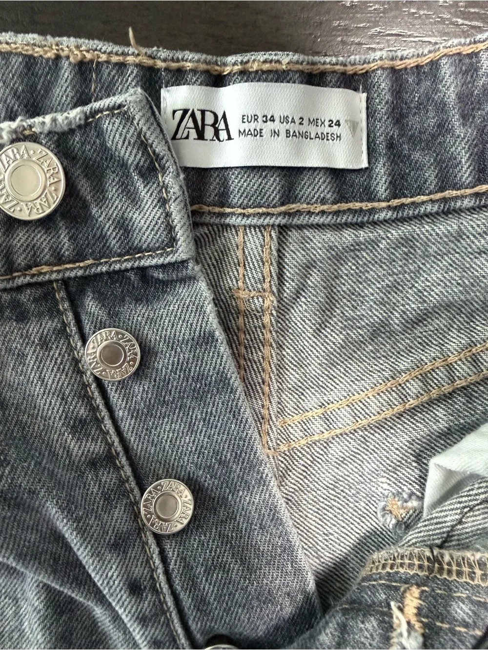 Zara Women’s Denim‎ Gray Cotton Shorts Size 2